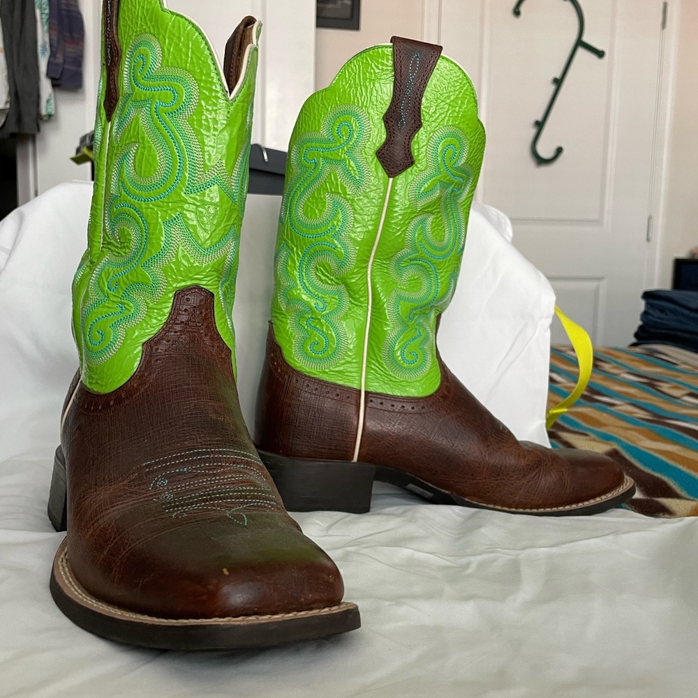 Men’s Ariat Leather Cowboy Boots